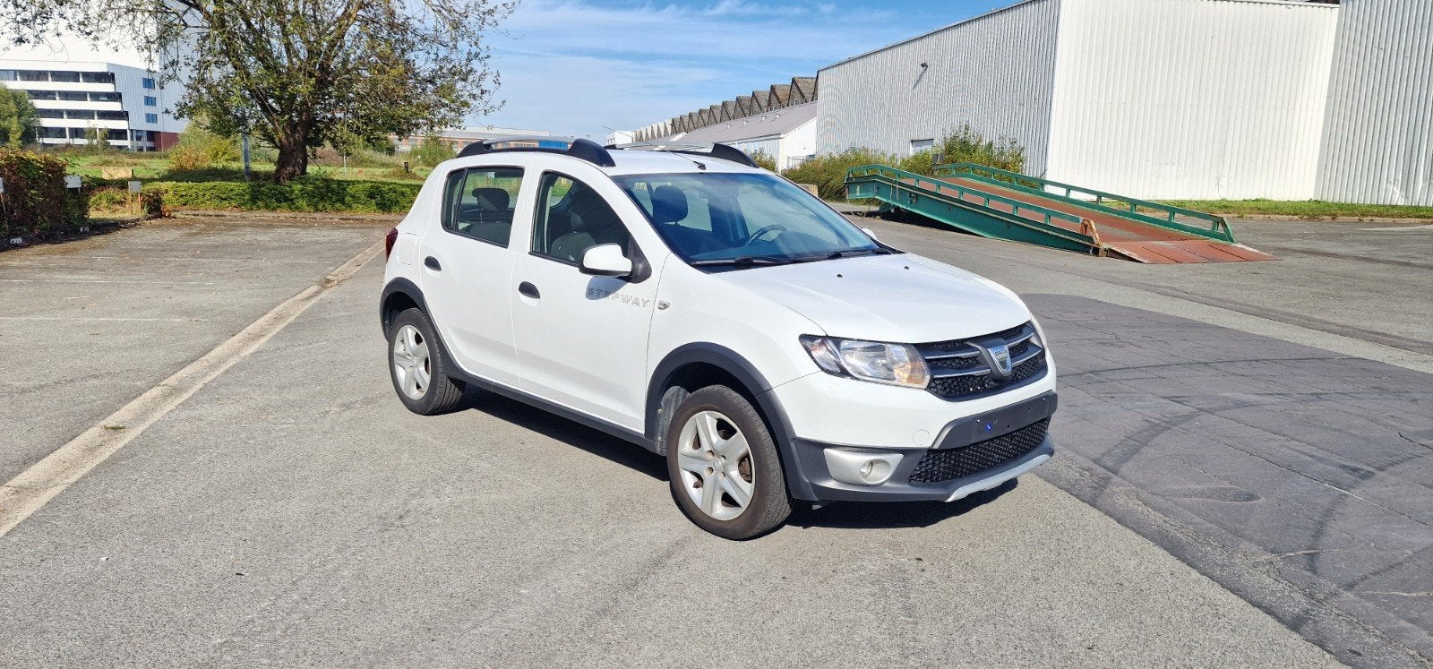 Dacia Sandero Stepway 0.9 Benzine 2014, Autos, Euro 5, Entreprise, Boîte manuelle, Entretenue par le concessionnaire