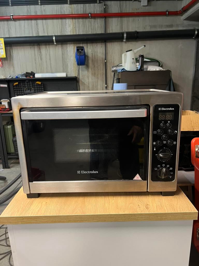 Petit four electrolux, Elektronische apparatuur, Ovens, Ophalen, Zo goed als nieuw, Oven