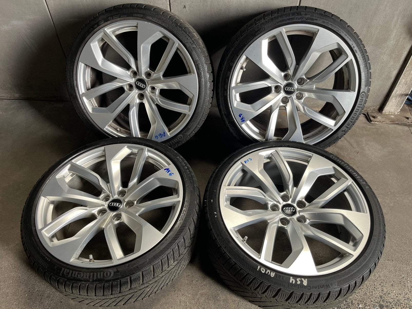 Jantes ORIGINALE AUDI RS4 + PNEUS 4 SAISONS, Autos : Pièces & Accessoires, Neuf, Pneus et Jantes, 4 Saisons, Véhicule de tourisme