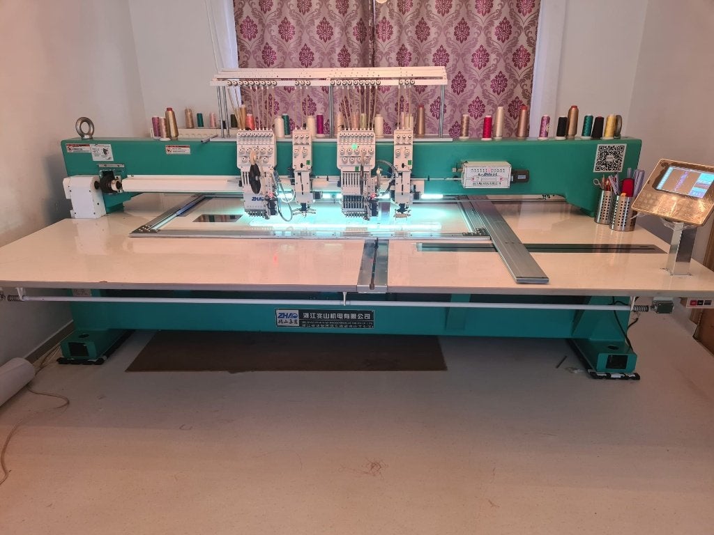 Industriële borduurmachine met 6 koppen te koop, Ophalen, Gebruikt, Machineborduren, Borduurmachine