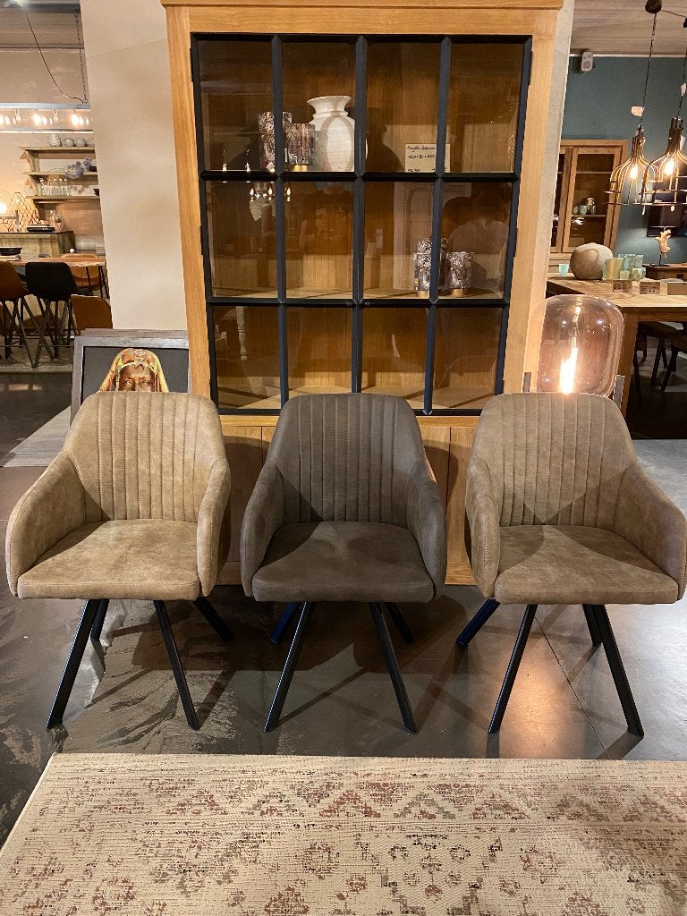 Stoelen, Huis en Inrichting, Ophalen, Zo goed als nieuw, Stof, Vijf, Zes of meer stoelen