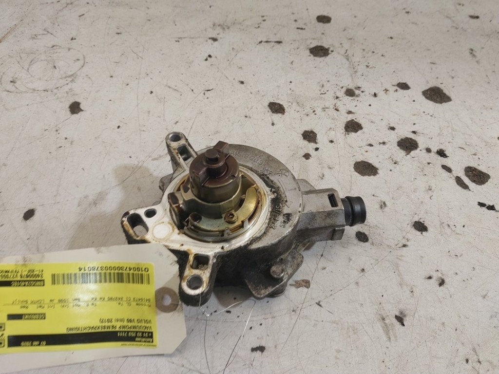 VACUUM POMPE FREIN BOOSTER Volvo V60 I (FW / GW), Info@volvocars.com, Volvo Car Germany GmbH, Siegburger Straße 229
50679  Köln, DE
