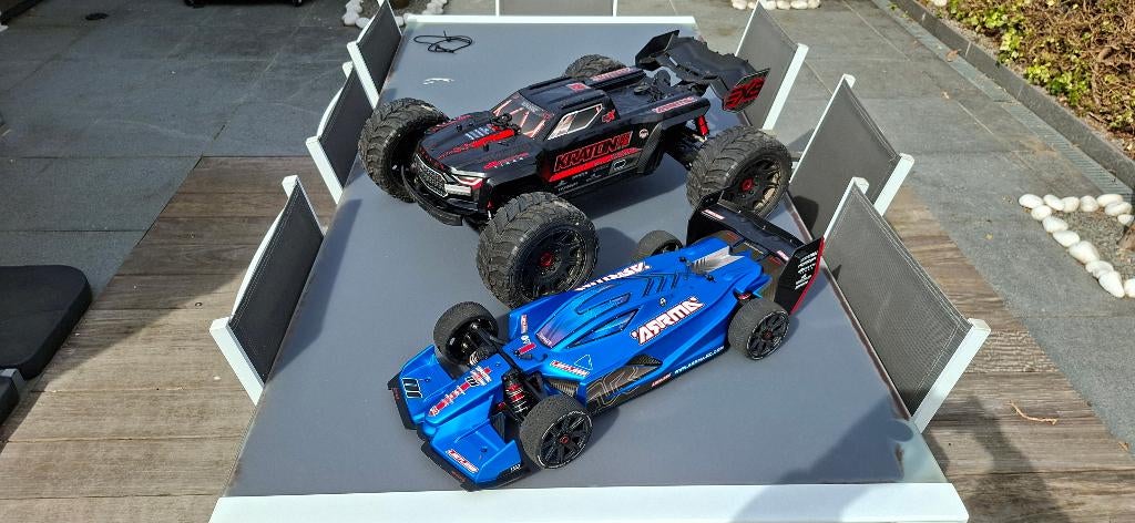 Arrma Kraton 1/5 EXB 8S + Arrma Limitless 1/7 8S + ..., Enlèvement, Comme neuf, Électro, RTR (Ready to Run)