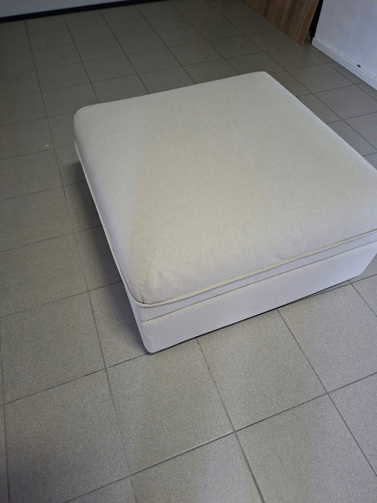 Grote beige poef met opbergruimte – 80  80 cm”, Enlèvement, Comme neuf