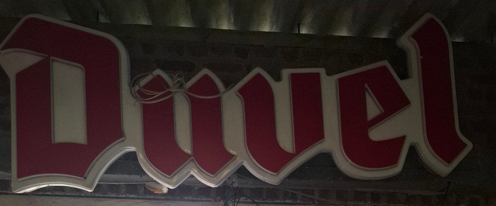 Duvel Lichtbak, Ophalen, Reclamebord