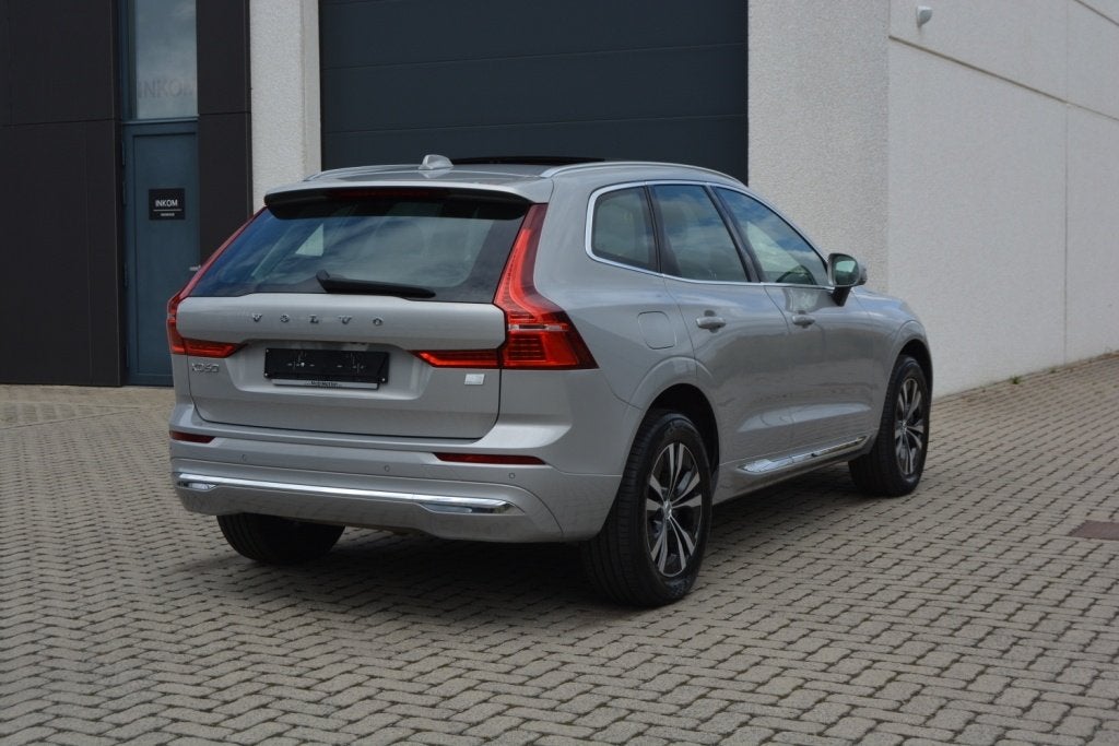 Volvo XC60 T6 350PK PHEV Recharge AWD Pano/2023, Auto's, Volvo, Automaat, 4 cilinders, 1969 cc, 257 kW