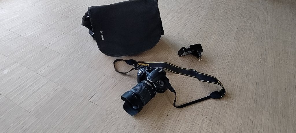 Nikon D 3100 + Nikkor 18-105mm + fototas, TV, Hi-fi & Vidéo, Appareils photo numériques, Enlèvement, Utilisé, Nikon
