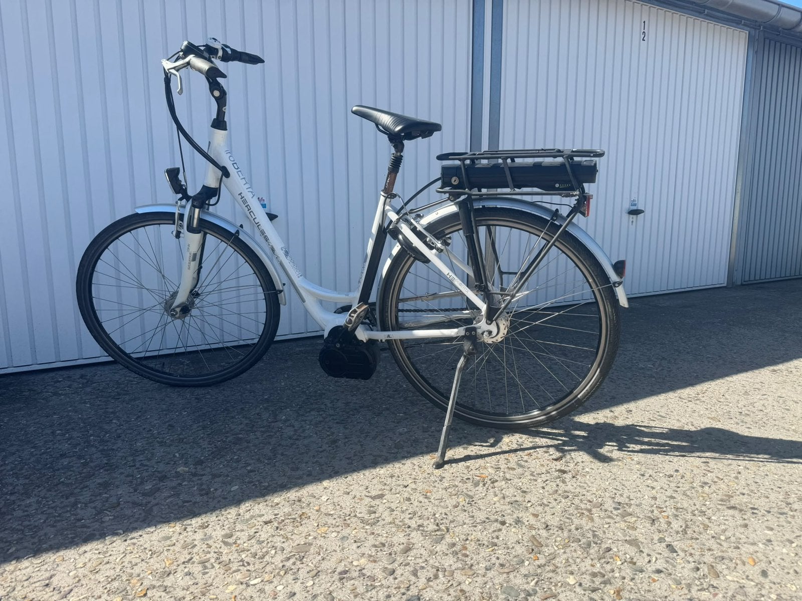 HERCULES ELEKTRISCHE FIETS MET BOSCH MIDDENMOTOR, Fietsen en Brommers, Ophalen, Zo goed als nieuw