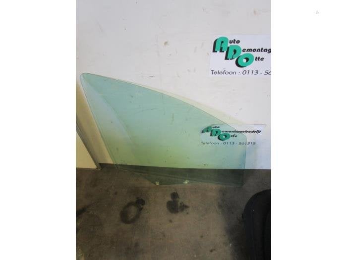 Vitre portière 4portes avant droite d'un Peugeot 307, -, 3 mois de garantie, Utilisé, -