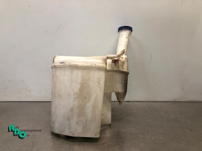 Ruitensproeiertank voor van een Peugeot 107 (107 05-), Auto-onderdelen, Gebruikt, -, -, Ophalen of Verzenden
