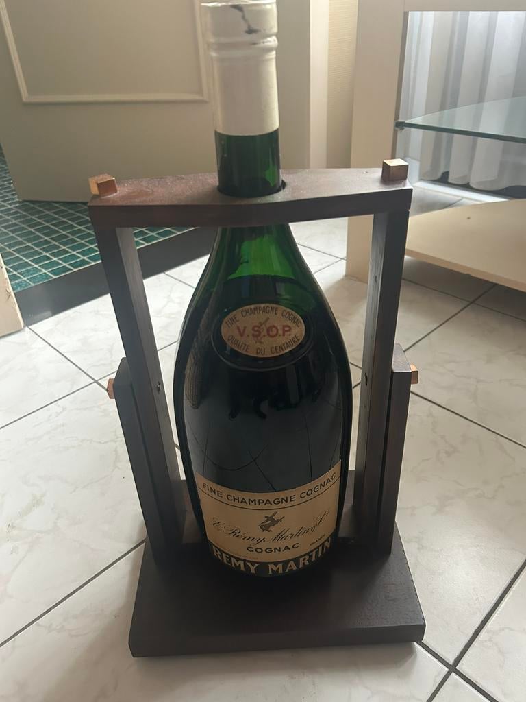 Remy martin 4.5 liter fles met standaard rond 1960, Verzamelen, Wijnen, Ophalen, Zo goed als nieuw, Frankrijk