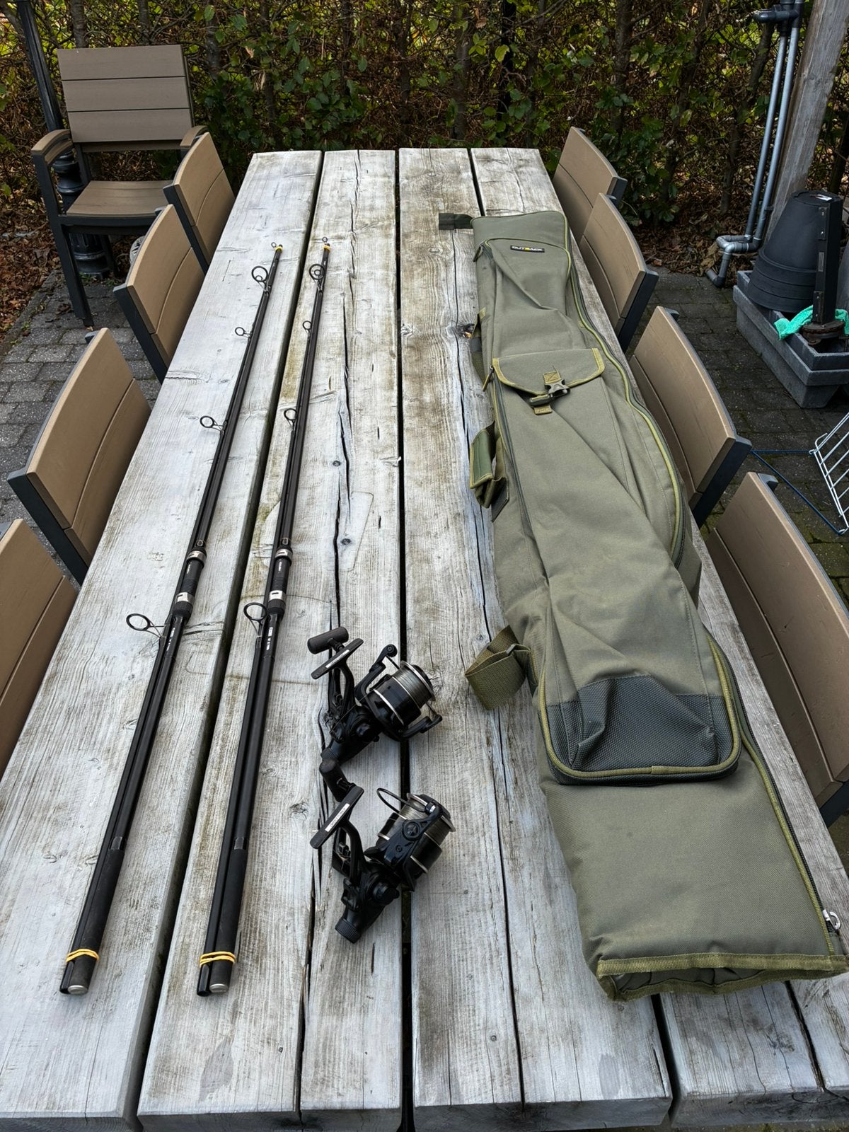 Topset. 2 hengels chub12ft 2 molens prologic en foudraal!, Watersport en Boten, Ophalen, Zo goed als nieuw