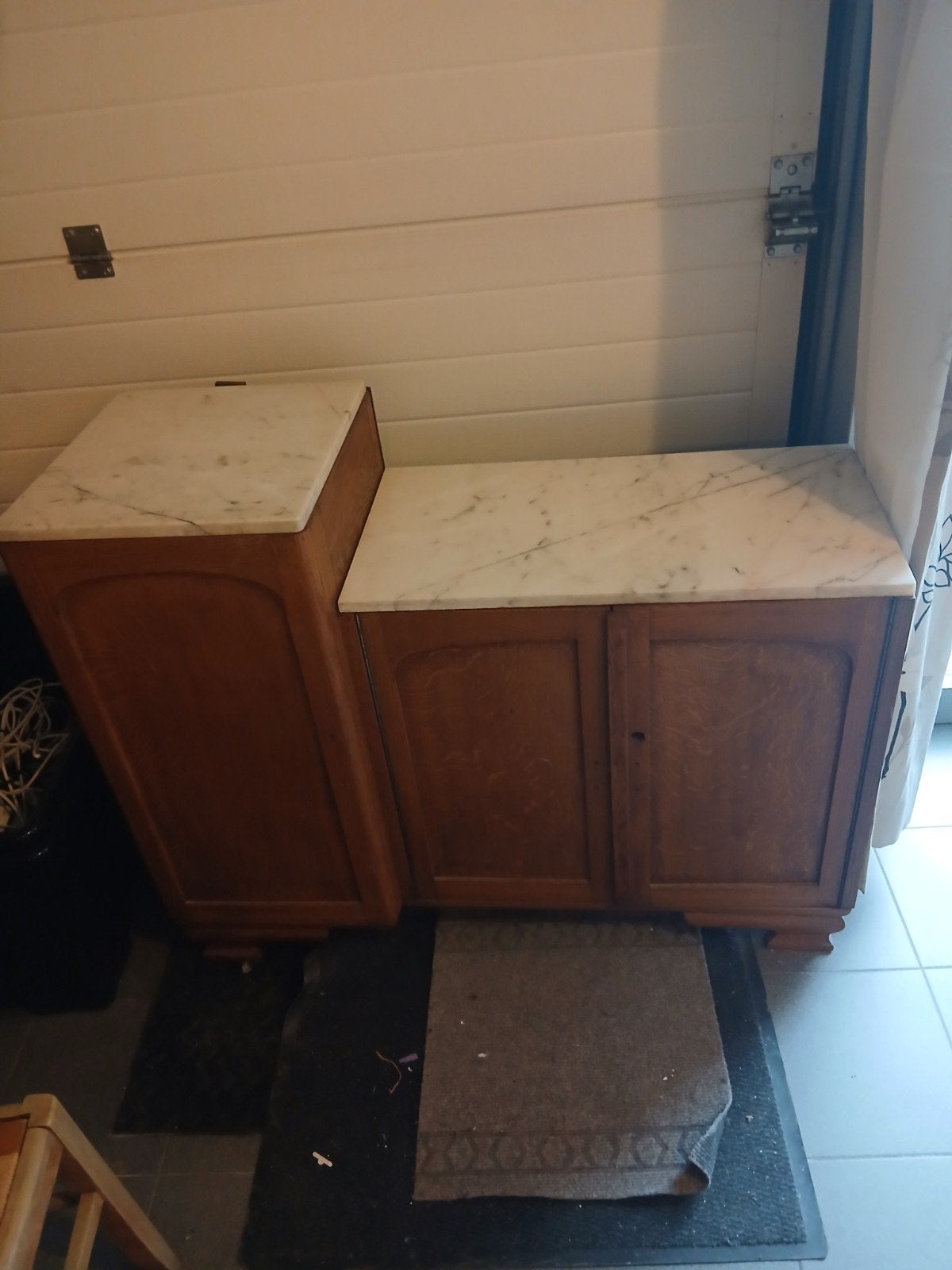 kast met marmeren witte bladen GRATIS!!!, Antiek en Kunst, Ophalen