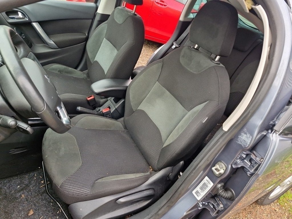 SIEGE AVANT GAUCHE ( CONDUCTEUR ) Citroën C3 (SC), Autos : Pièces & Accessoires, Citroën, Kontakt-citroen@citroen.com, Utilisé
