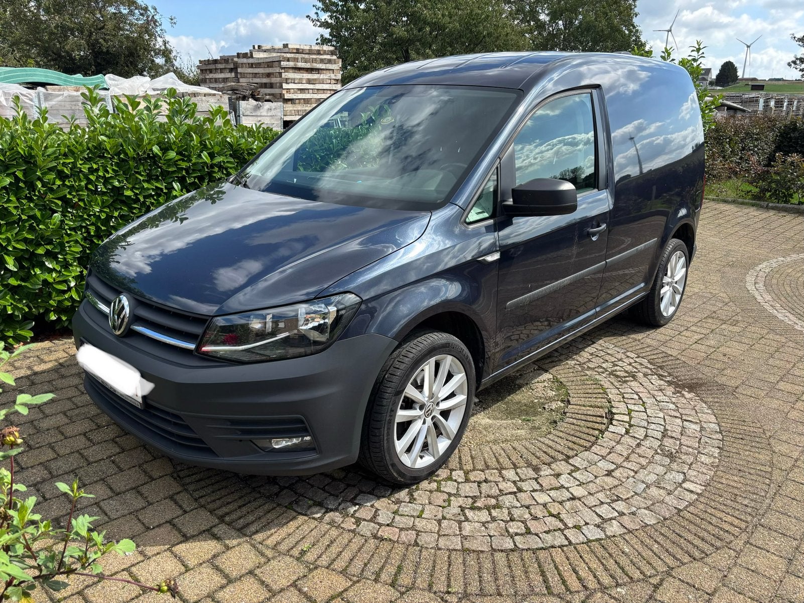 VW Caddy 2019 2.0tdi 75Kw airco navi cruise control trekhaak, 2 places, Noir, 1529 kg, Diesel