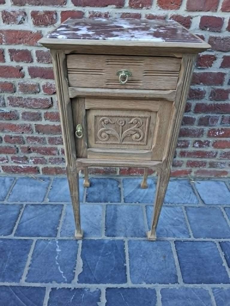 Massief eiken nachtkastje gerestaureerd, Antiek en Kunst, Antiek | Meubels | Kasten, Ophalen