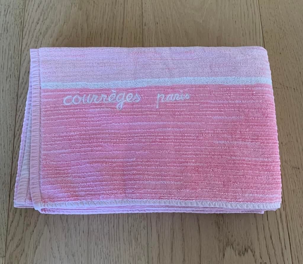 badhanddoek van het bekende merk courrèges, Ophalen of Verzenden, Gebruikt