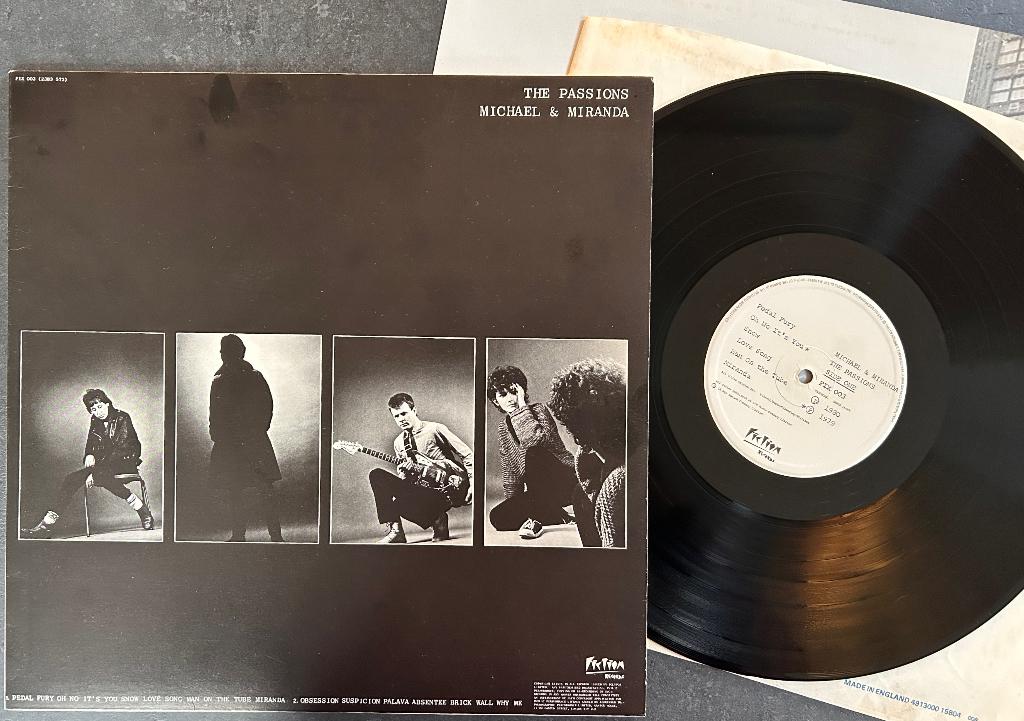PASSIONS - Michael & Miranda ( LP; NMINT ), Inclusief insert, Verzenden, Zo goed als nieuw, 12 inch