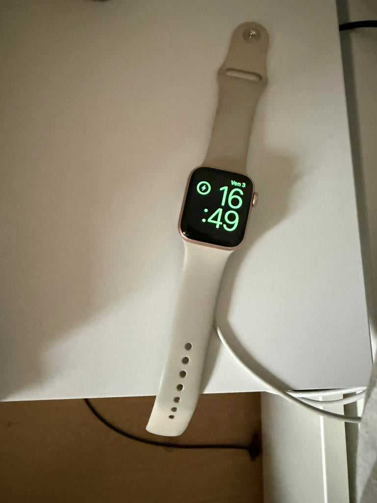 Apple Watch SE 40 mm, Ophalen of Verzenden, Gebruikt