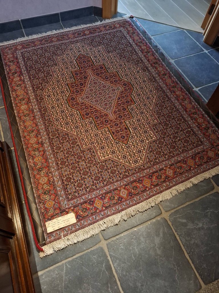 Tapijt Perzisch handgeknoopt 1.55 mx1.23 m, Maison & Meubles, 150 à 200 cm, Perzisch, 150 à 200 cm, Enlèvement