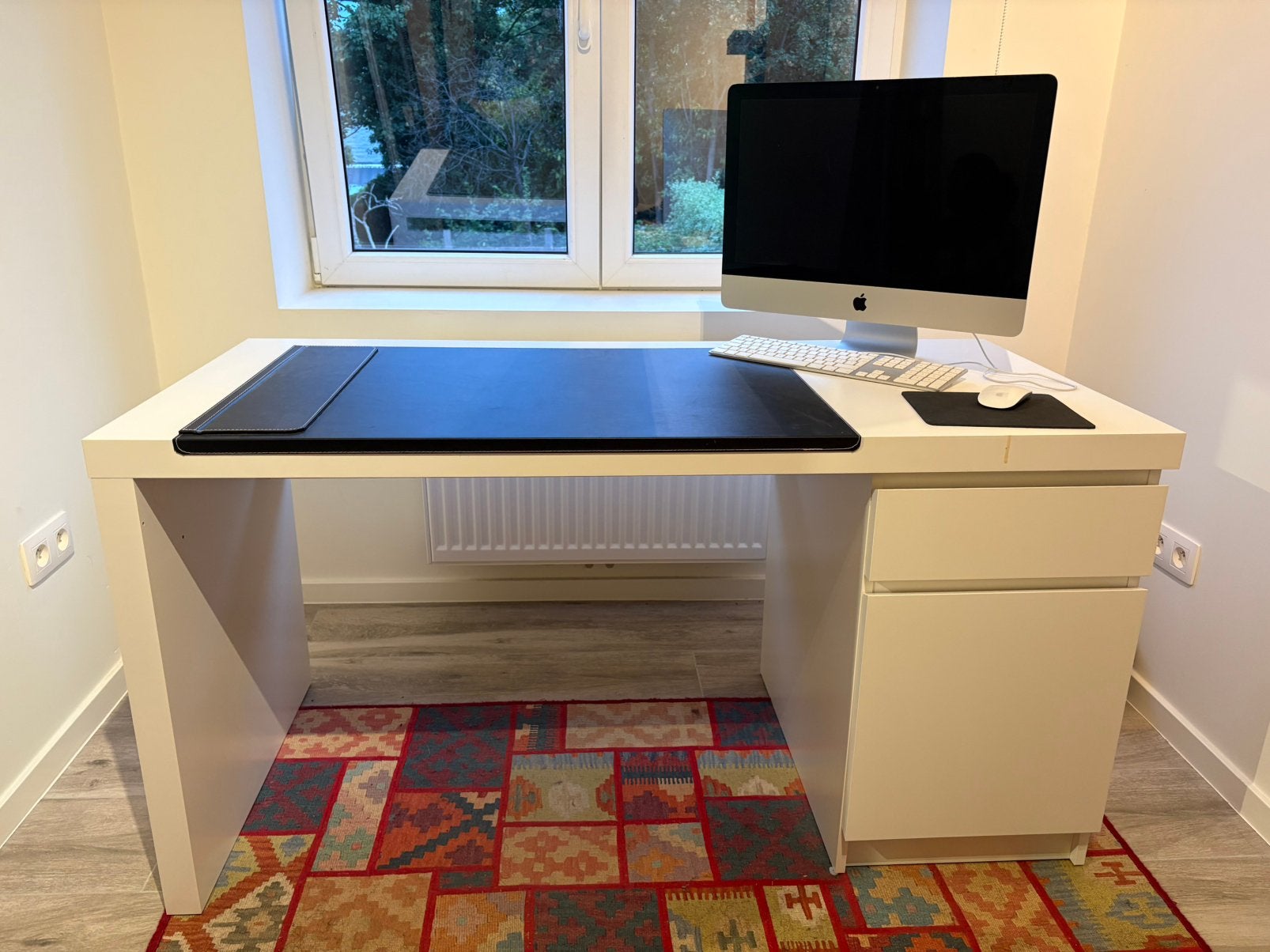 Bureau, Ophalen, Zo goed als nieuw