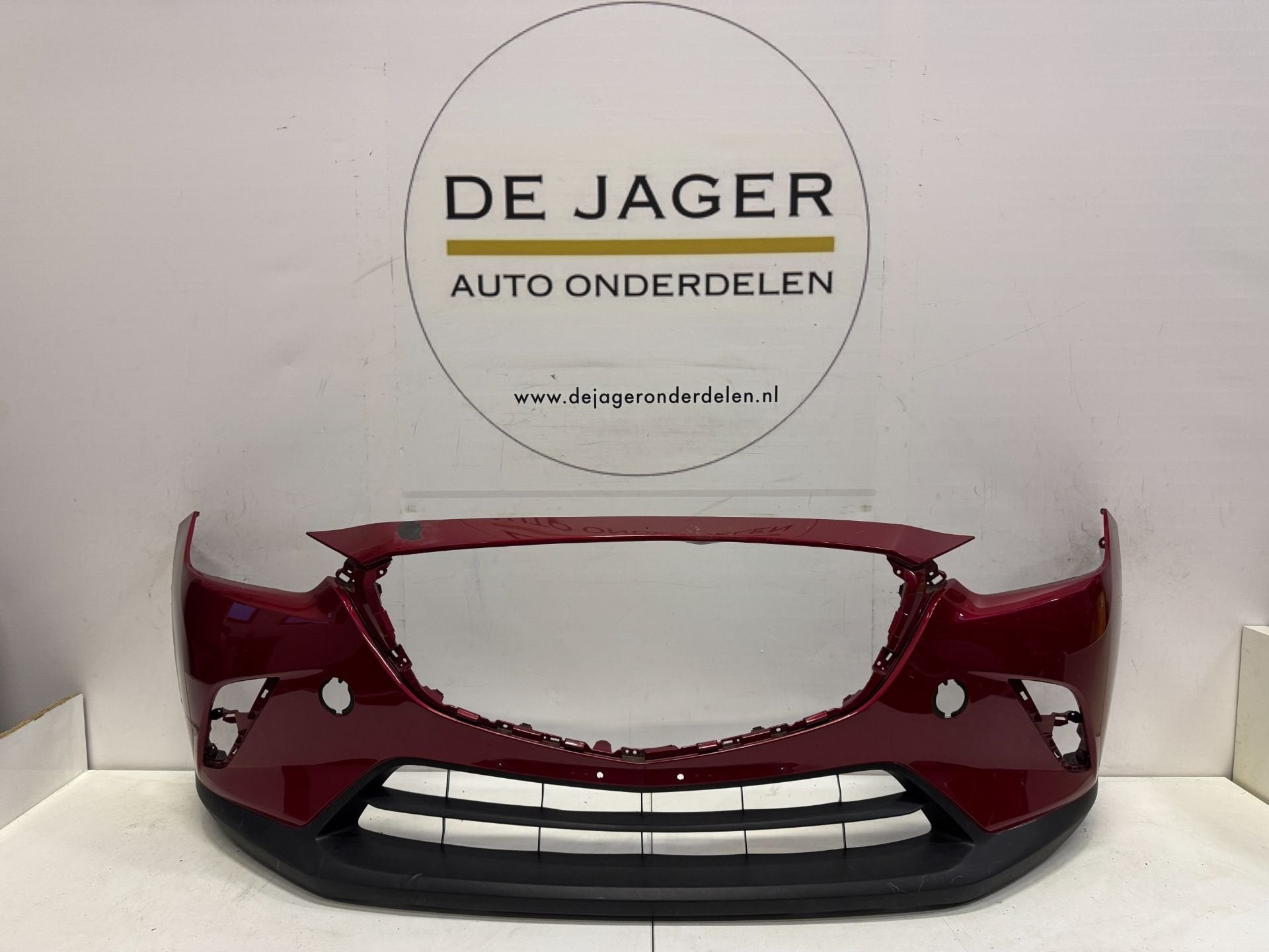Pare-chocs avant d'origine Mazda CX3 CX-3 D10J-50031, Autos : Pièces & Accessoires, Shinchi, Fuchu-Cho 3-1
730-8670  Hiroshima