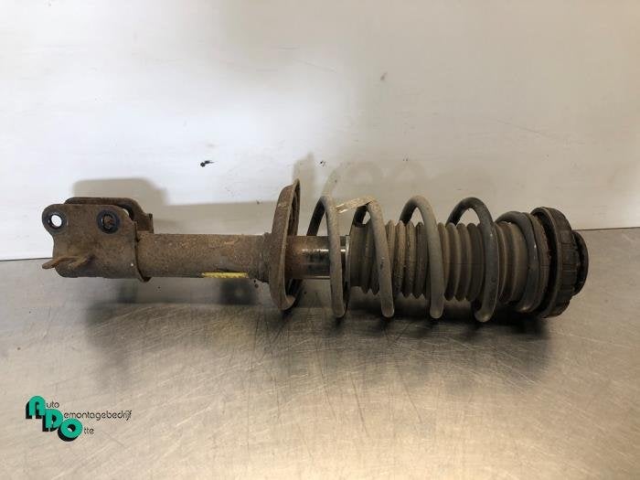 Barre amortisseur avant droit d'un Chevrolet Spark (Spark 09, -, 3 mois de garantie, Utilisé, -