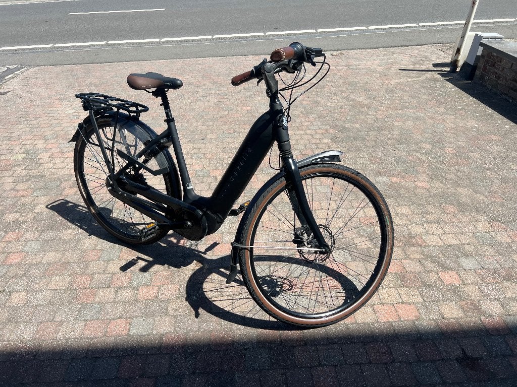 Vélo Gazelle Grenoble C8 HMB 500Wh Size 49 BLACK MATT 2022, Accès (extra) bas, Enlèvement ou Envoi, Comme neuf, 47 à 50 cm