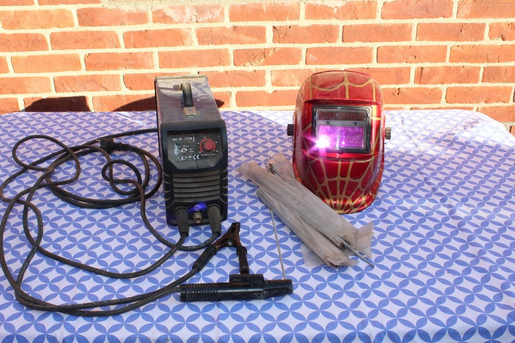 Lasapparaat met lashelm, Ophalen, Zo goed als nieuw, Minder dan 150 ampère, Elektroden