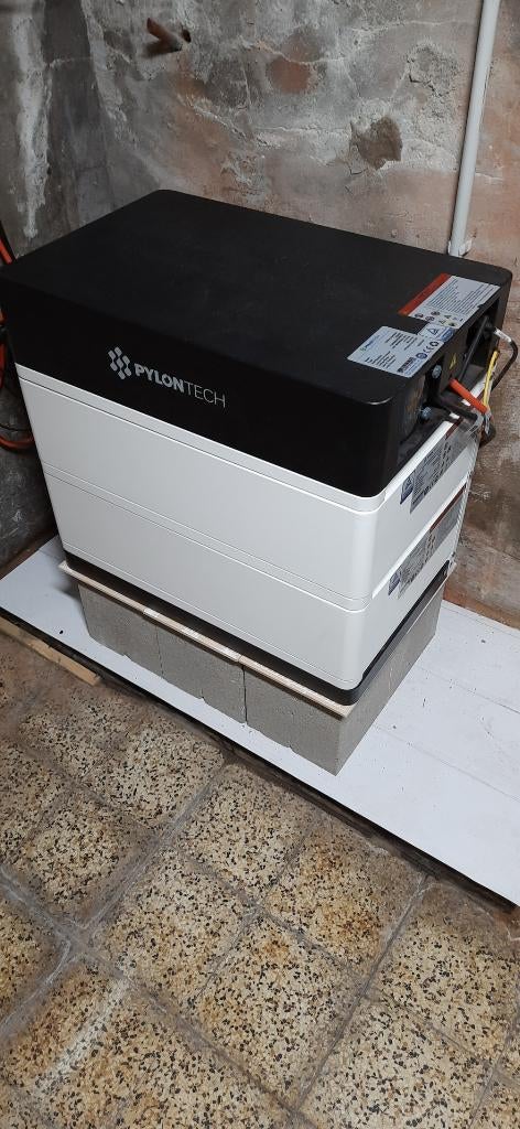 Zonnepanelen/PV opslag set*PYLONTECH*Battery+Controller+Base, Enlèvement, Comme neuf