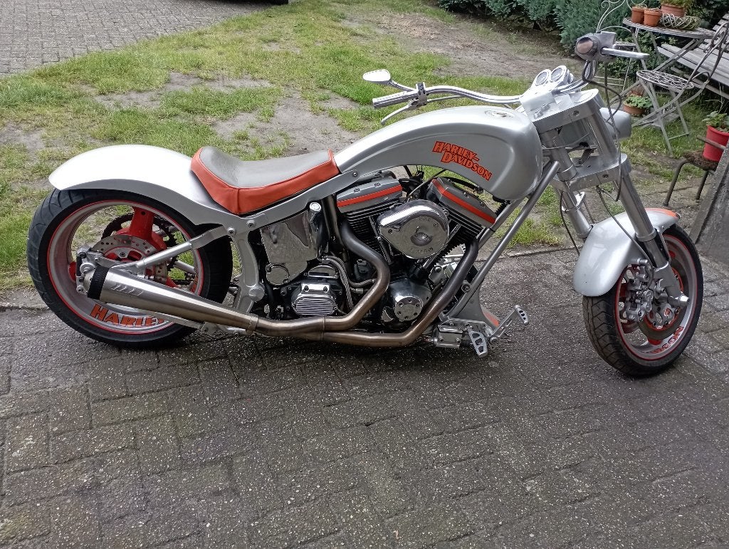 VOITURE AMÉRICAINE HARLEY OLDTIMER FXSTC 1340 SWAP, Autos, Achat, Particulier, Essence, Propulsion arrière