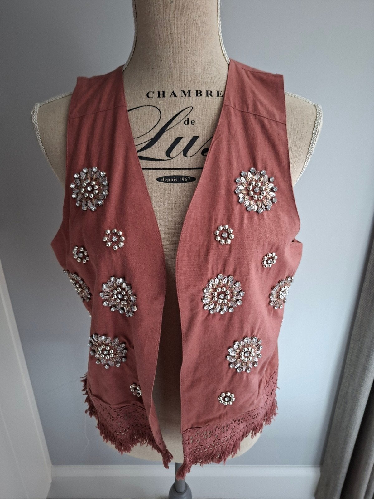 Gilet met steentjes M/L, Ophalen of Verzenden