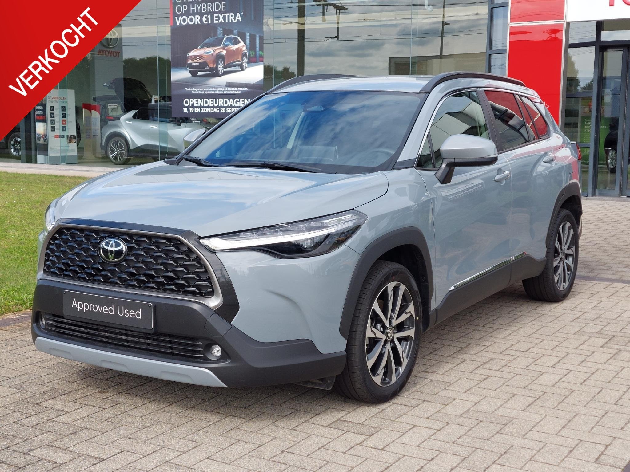 Toyota Corolla Cross 1.8 Hybrid 140 Style e-CVT, Autos, 1355 kg, Argent ou Gris, Achat, Euro 6