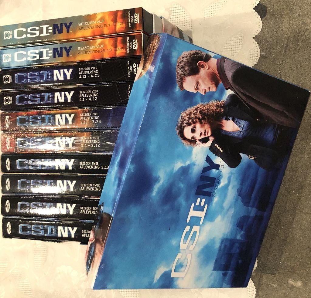 CSI NY box seizoen 1-5 (30 DVD’s) – deels sealed – complete, Cd's en Dvd's, Vanaf 12 jaar, Ophalen, Zo goed als nieuw, Maffia en Misdaad