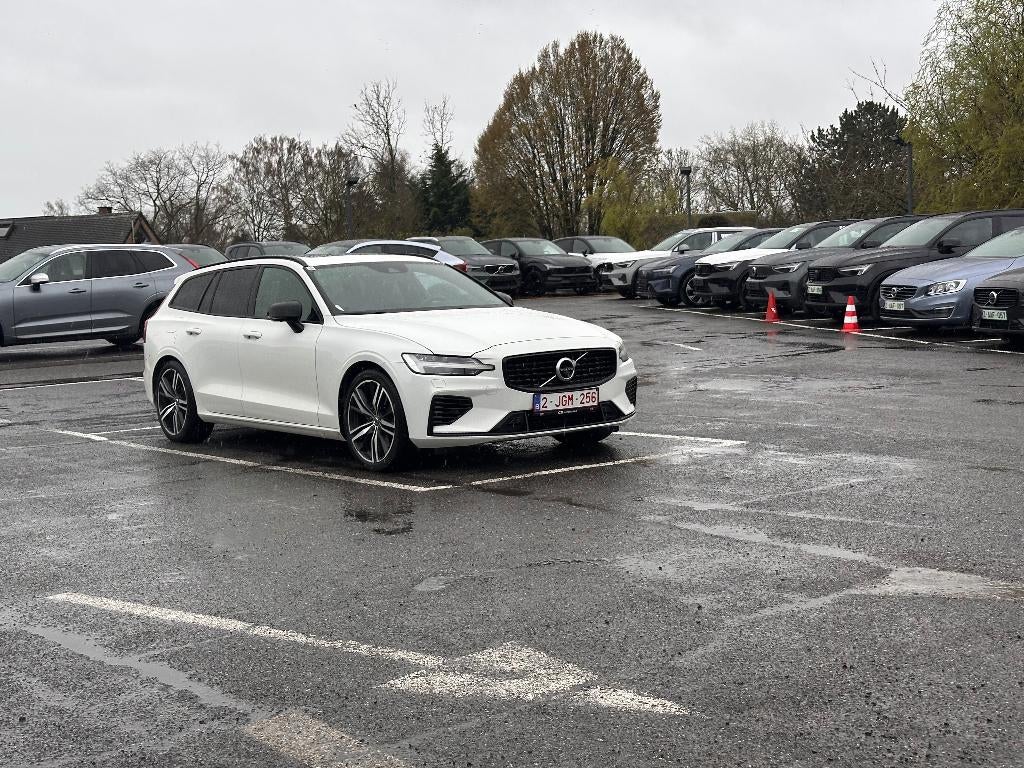Volvo V60 Recharge T6 R-Design PHEV, Achat, Euro 6, 2000 kg, Entretenue par le concessionnaire