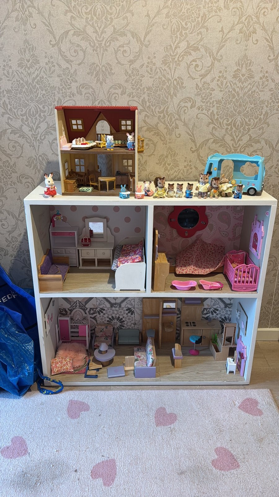 Grote popphuis/ kast, Ophalen, Zo goed als nieuw, Poppenhuis