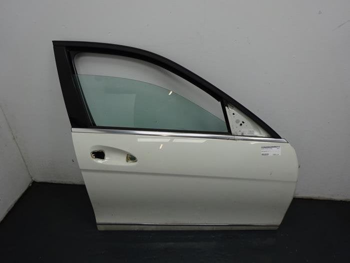 Portière 4portes avant droite d'un Mercedes C-Klasse (650), 3 mois de garantie, Utilisé, Porte, -