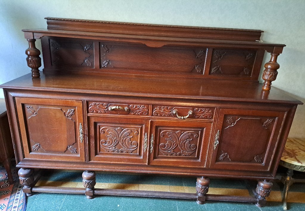 Antieke Mechelse buffetkast. Begin jaren 20 eeuw., Antiek en Kunst, Ophalen