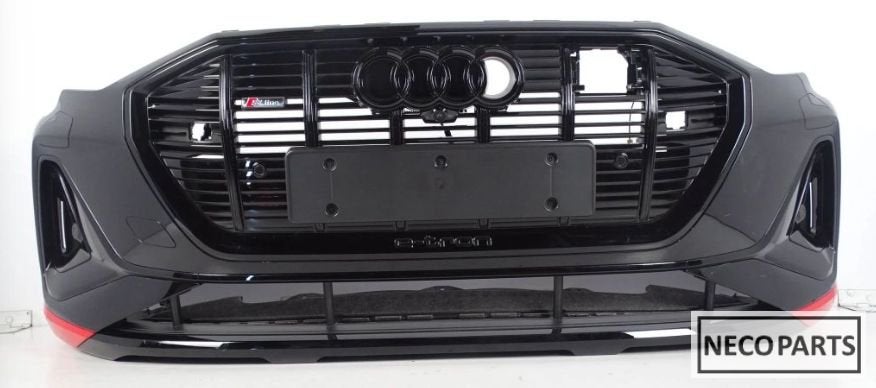 AUDI E-TRON VOORBUMPER ORIGINEEL COMPLEET ALLES LEVERBAAR!!!, Gebruikt, -, Voor, -