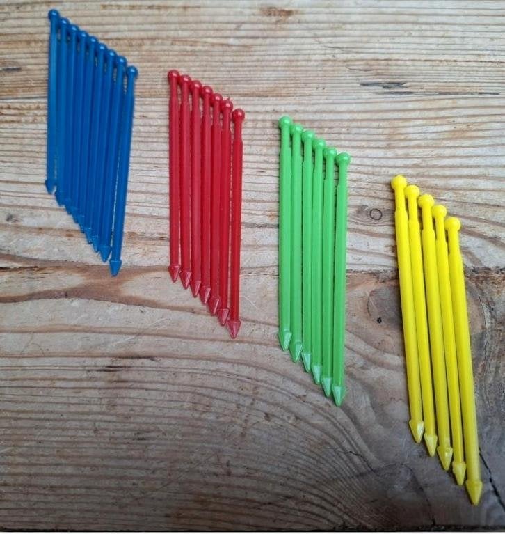 Vintage gekleurde kunststof prikkers, 27 stuks, Antiek en Kunst, Ophalen of Verzenden