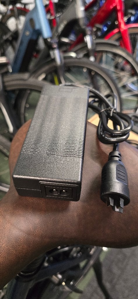 ACCULADER VOOR BOSCH COMPACT ACTIVE GEN2 36 VOLT  2 AMP, Vélos & Vélomoteurs, Enlèvement, Neuf