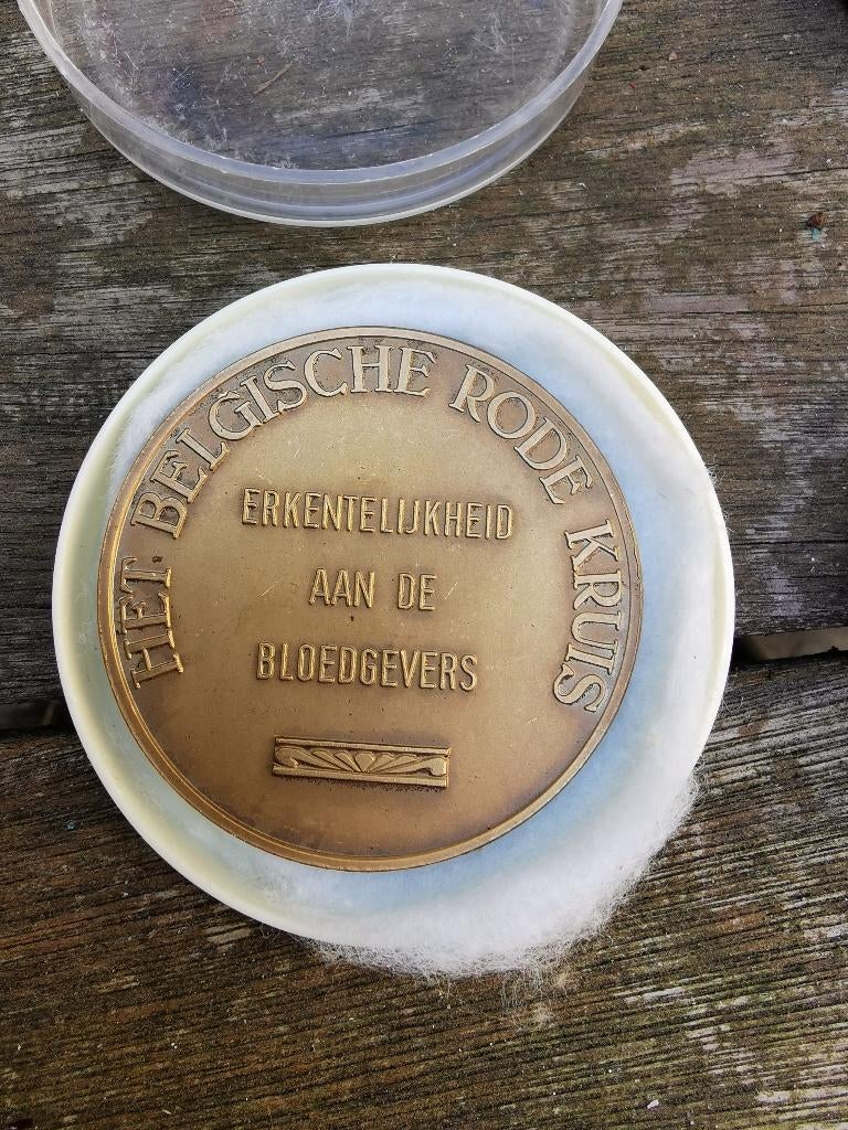 Ereteken bloeddonormedaille medaille Rode Kruis België., Ophalen of Verzenden, Brons
