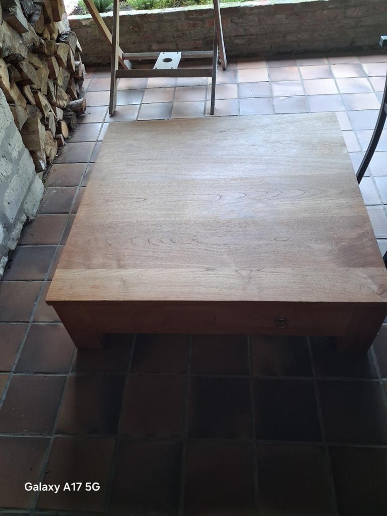 Table basse carrée de 100 cm et 30 cm de haut., Maison & Meubles, Enlèvement, Carré