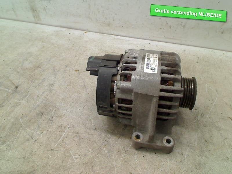 DYNAMO Fiat 500 (312) (01-2007/12-2012) (52003532|55003532), FCA Germany GmbH, Gebruikt, IPC D1-09 Bahnhofsplatz
65423  Rüsselsheim am Main, DE