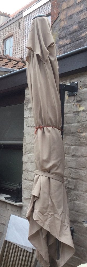 Muurparasol, Ophalen, Gebruikt, Muurparasol