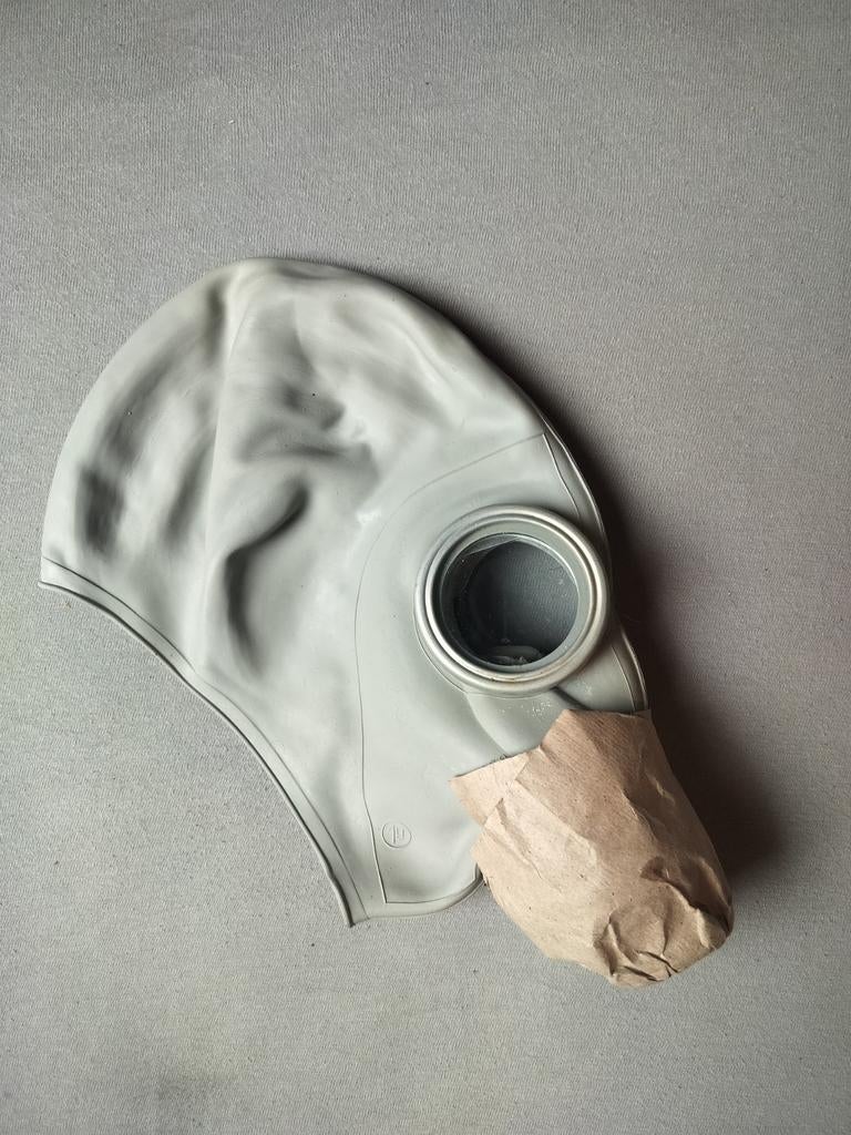 Gasmasker, Verzamelen, Ophalen