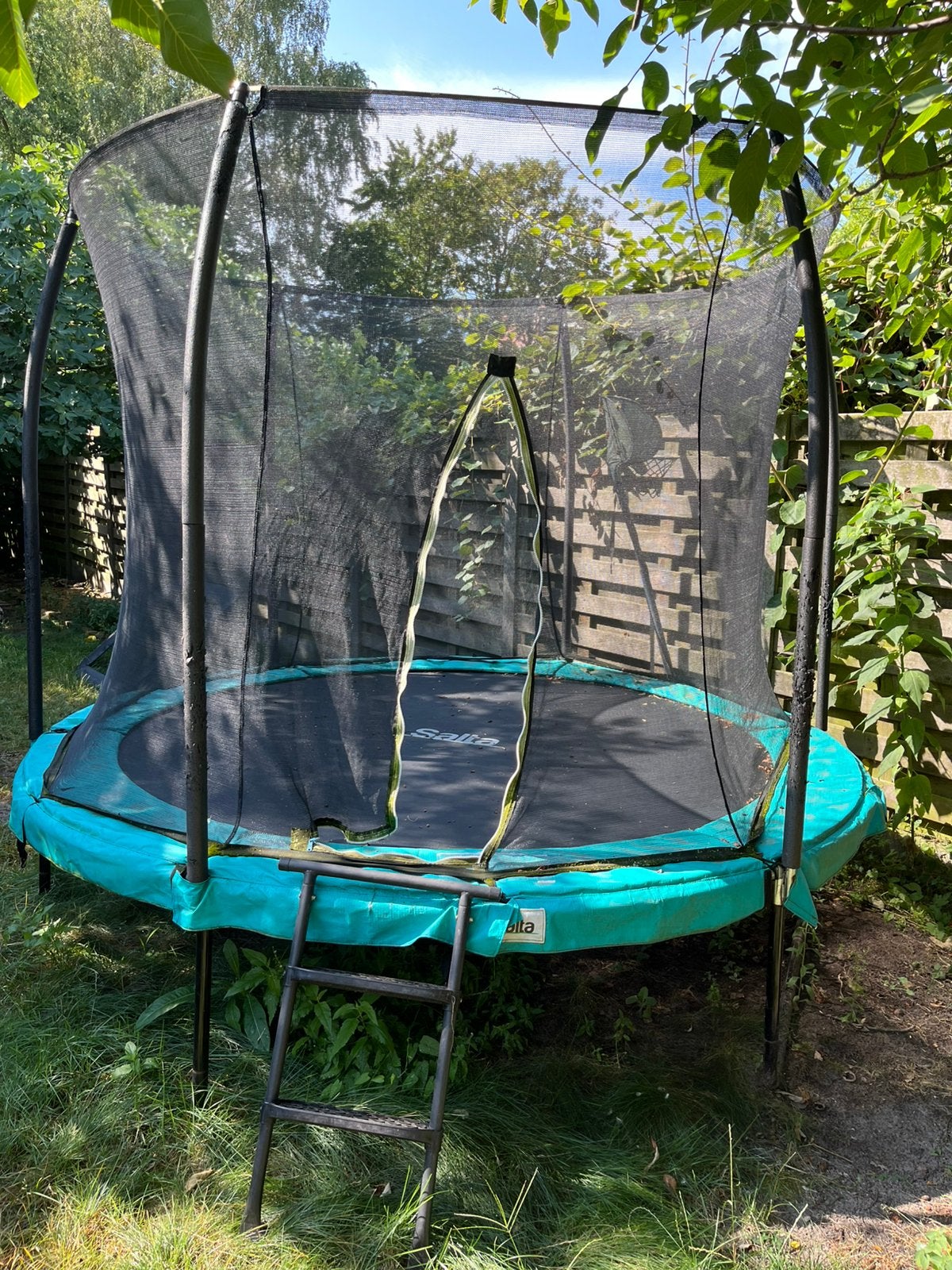 Trampoline Salta, Enlèvement, Utilisé