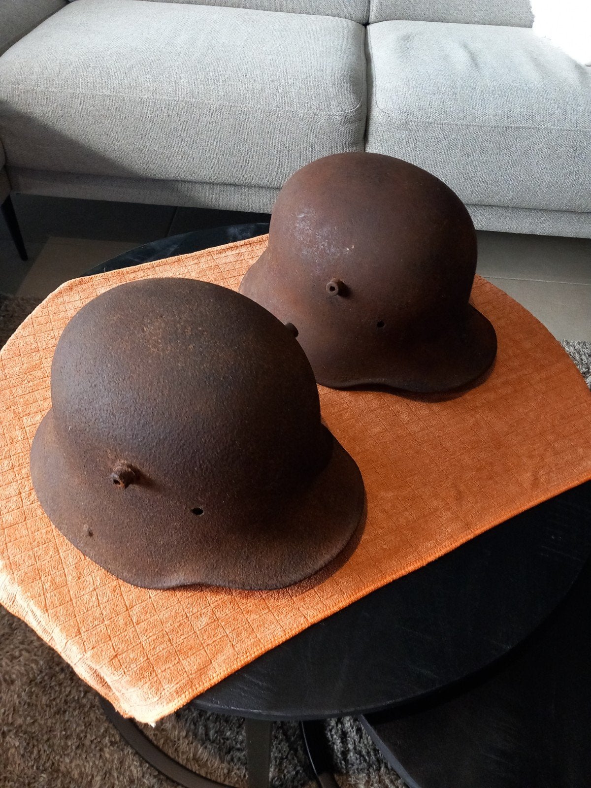 2 Duitse Helmen WO1, origineel, Verzenden