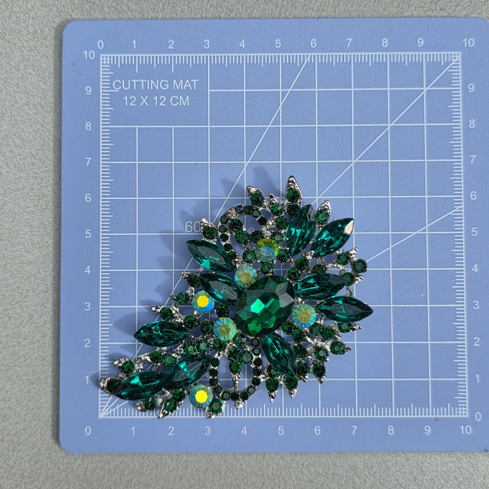 Broche émeraude/argent, Enlèvement ou Envoi, Neuf, Vert, Argent