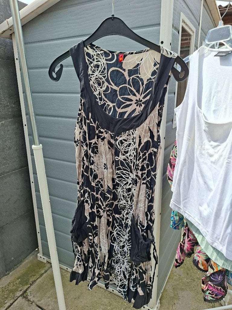 Tuniek met zakjes vooraan, Ophalen, Zwart, Maat 42/44 (L), Paprika